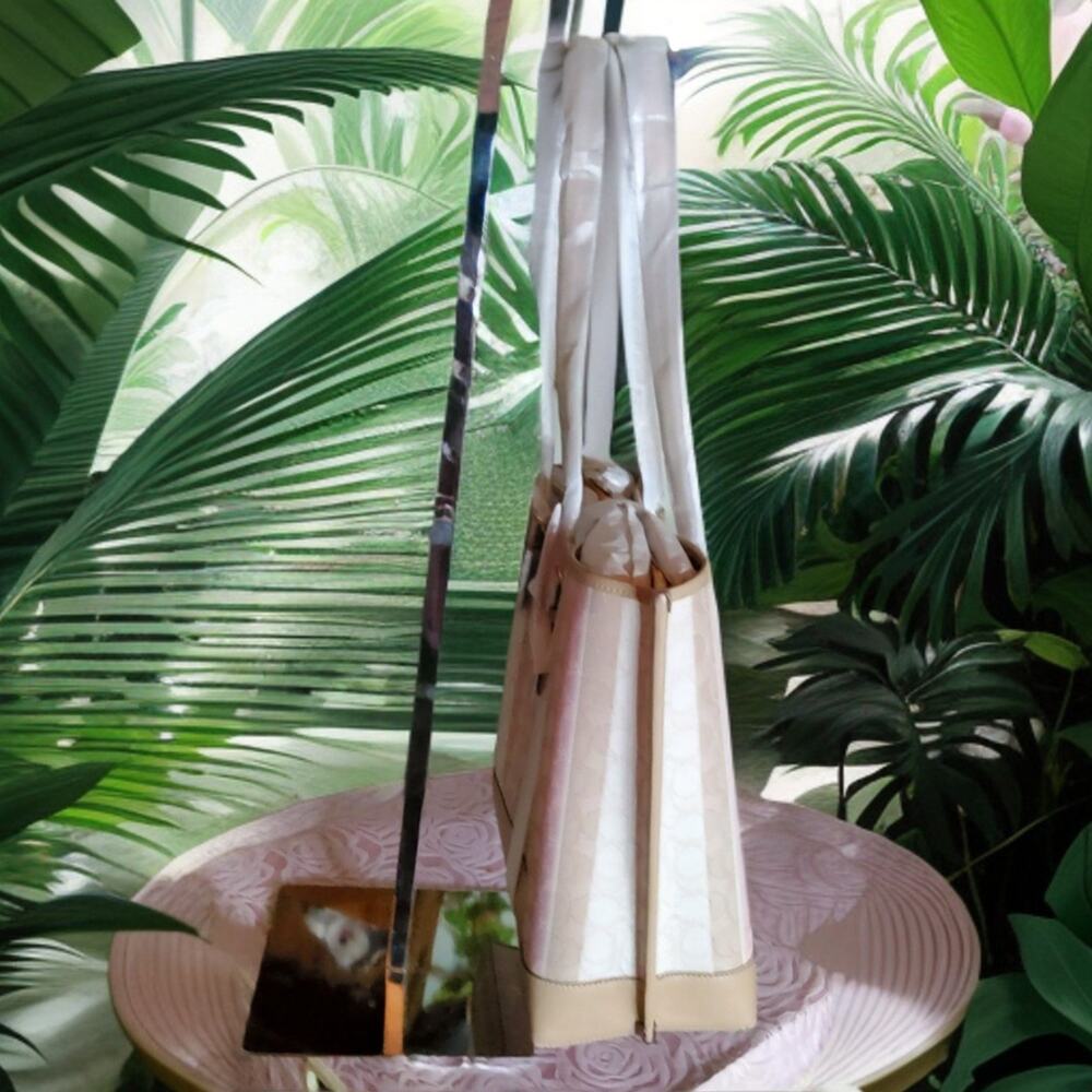 COACH MOLLIE TOTE IN SIGNATURE JACQUARD WITH STRIPES PINK TAFFY & GOLD NEW - Picture 3 of 7